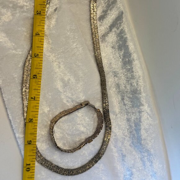 Vintage Gold-Tone Textured Necklace & Bracelet Set | Bold 80s Glam - Picture 4 of 5